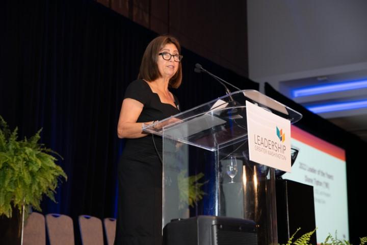 Our 2022 Leader of the Years Diane Tipton receives her award
